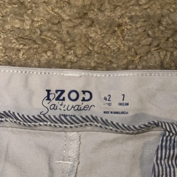 NWT Men’s Izod Saltwater Stretch 7 Inch Light Gray Chino Shorts (42) - Picture 5 of 5
